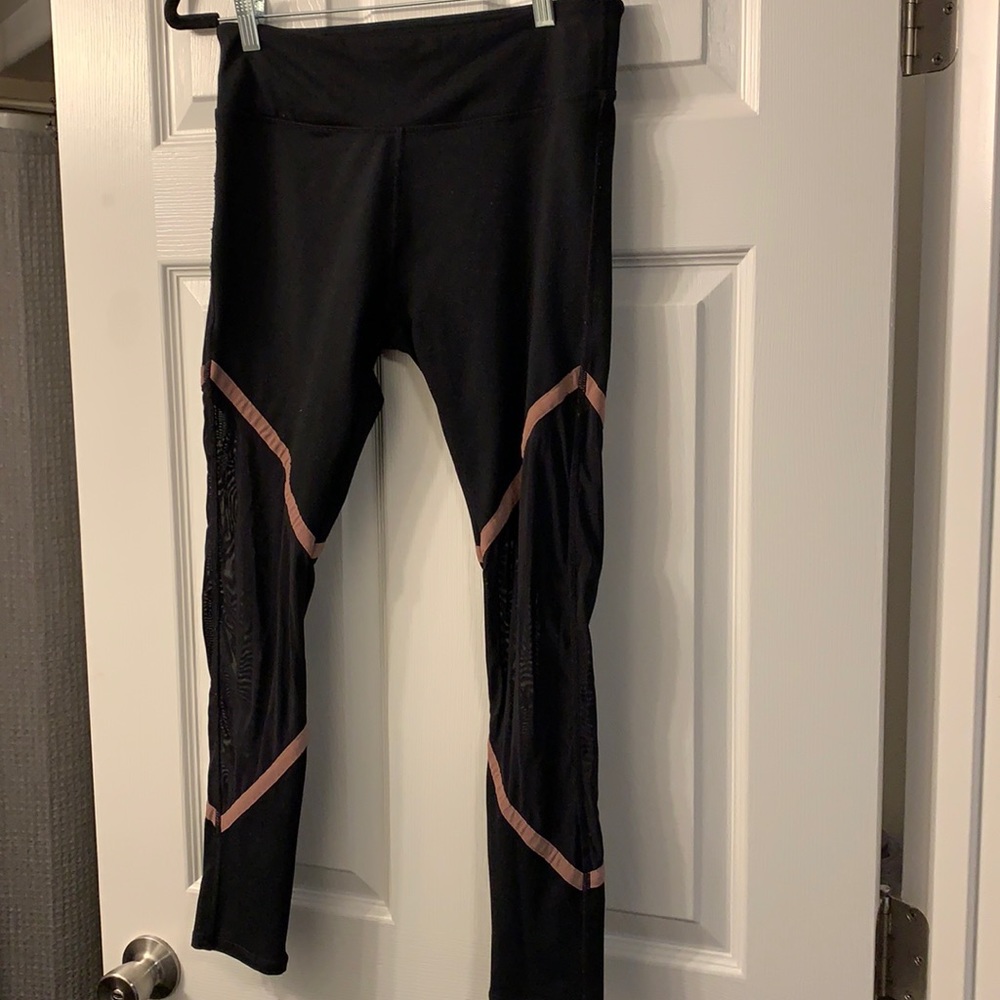 Fablitics workout leggings . 7/8 length.